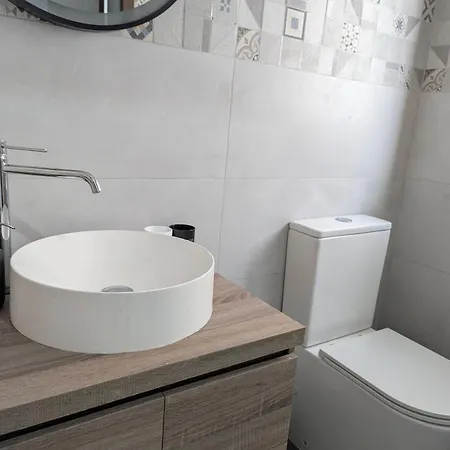 Endor Ground Floor With Backyard And Garage In Gozo Qala