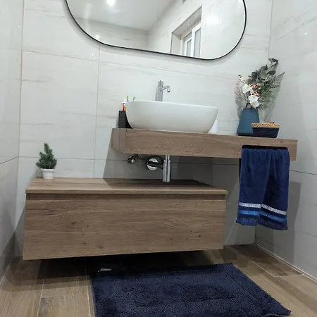 Endor Ground Floor With Backyard And Garage In Gozo Appartement