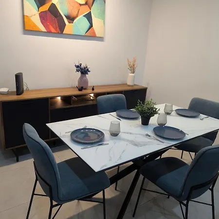 Endor Ground Floor With Backyard And Garage In Gozo Appartement