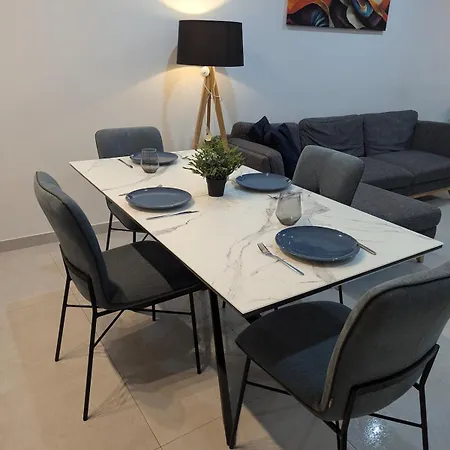 Endor Ground Floor With Backyard And Garage In Gozo * Qala