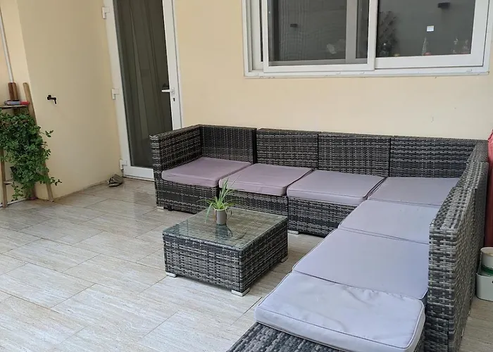 Endor Ground Floor With Backyard And Garage In Gozo