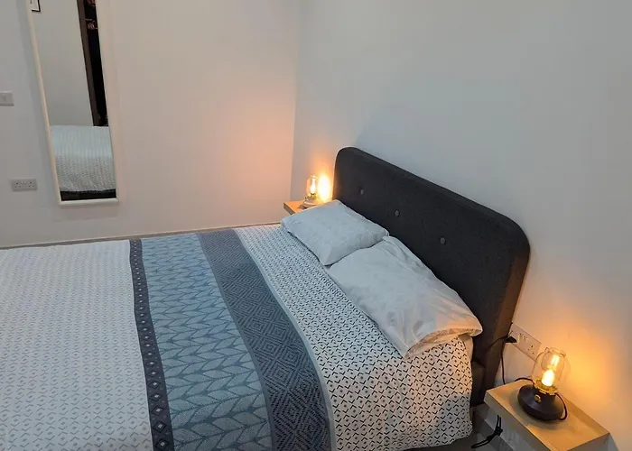 Endor Ground Floor With Backyard And Garage In Gozo * Qala