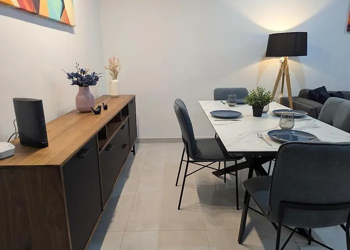 Endor Ground Floor With Backyard And Garage In Gozo