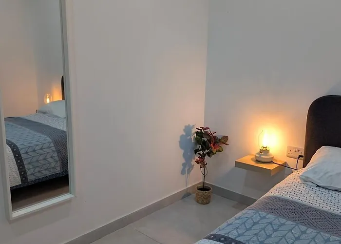 Endor Ground Floor With Backyard And Garage In Gozo Lejlighed *