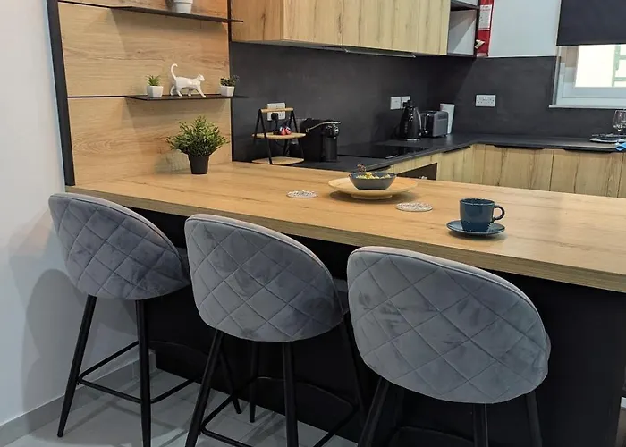 Lejlighed Endor Ground Floor With Backyard And Garage In Gozo *