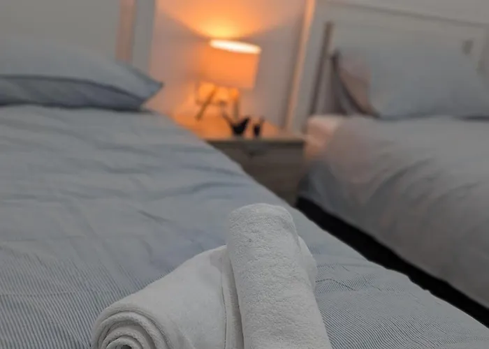 Endor Ground Floor With Backyard And Garage In Gozo *