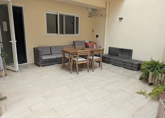 Endor Ground Floor With Backyard And Garage In Gozo